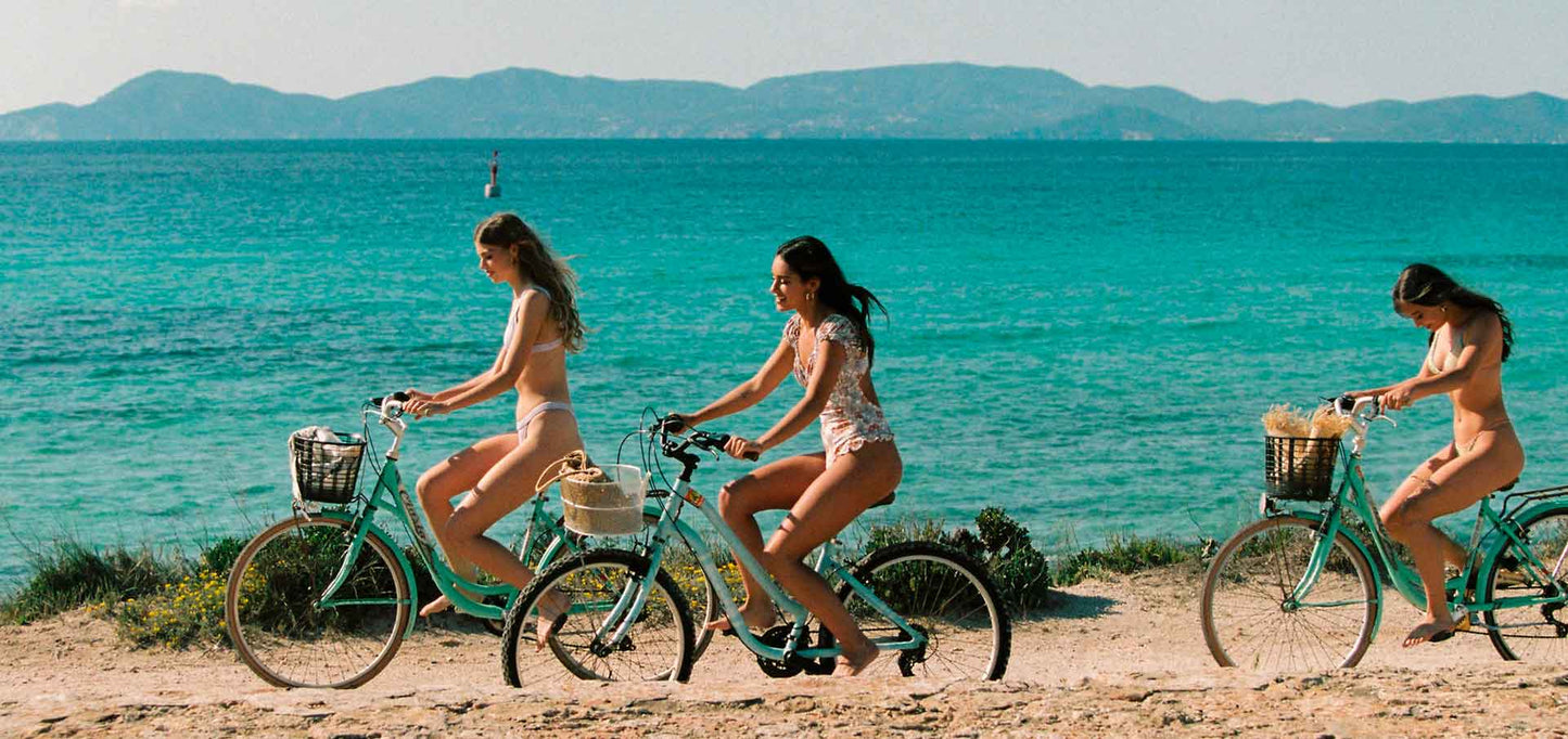 5 actividades divertidas que puedes realizar con tus amigas en la playa